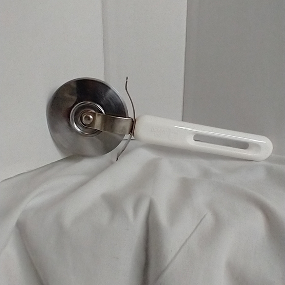 Vintage Bonny USA pizza cutter - Picture 2 of 6
